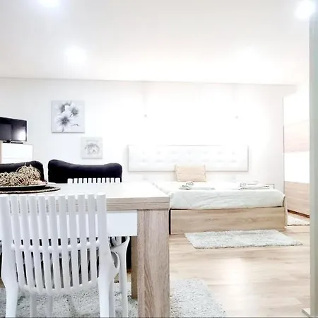 Imperial Apartment 1, 2 E 3 Braga Extérieur photo